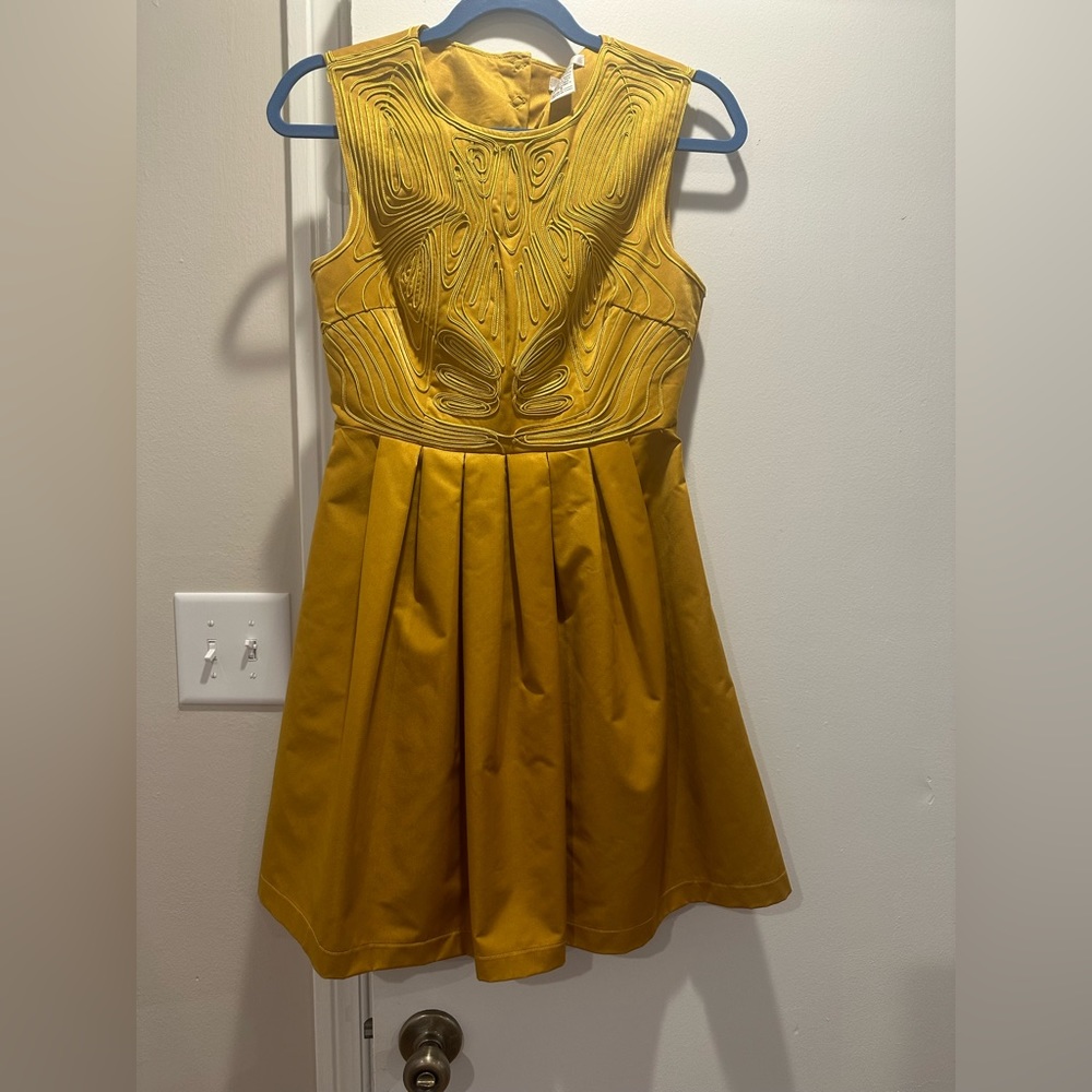 Esley open back dress